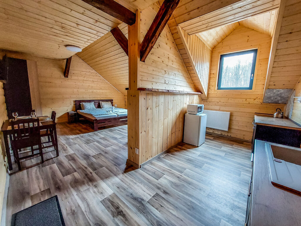 Apartmán s vůní dřeva menší