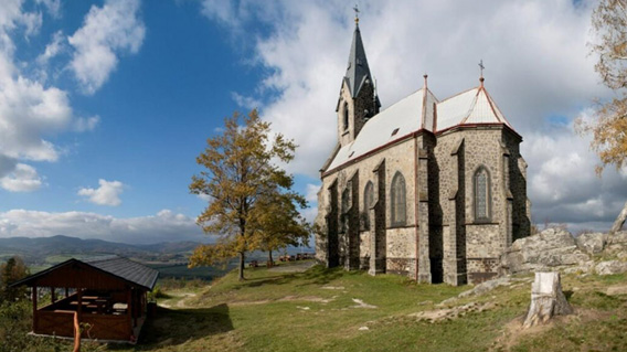 Boží Hora – Žulová (9 km od apartmánů)